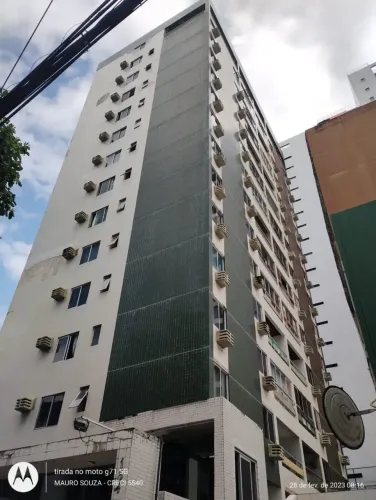 Apartamento para venda possui 246 metros quadrados com 4 quartos em Boa Viagem - Recife -