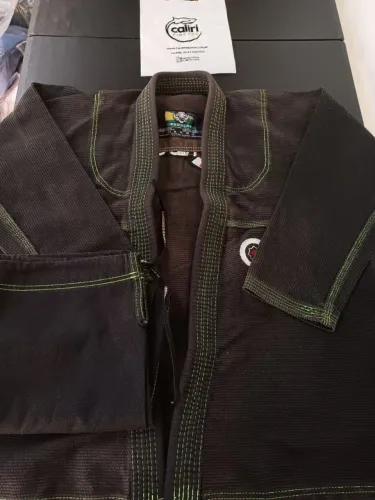 Kimono akira a1 usado Jiu-Jitsu 