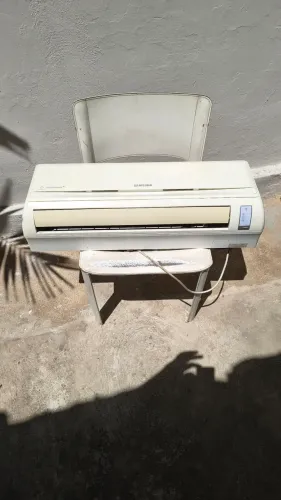 Ar condicionado Samsung vírus doctor 12.000 btus
