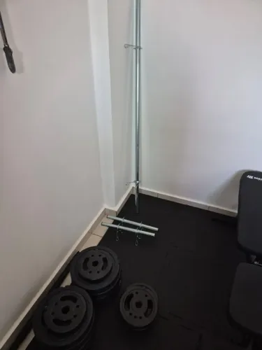 Conjunto de peso 60kg + barras.