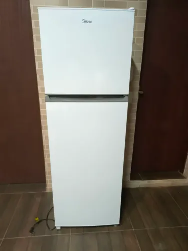 Geladeira Midea RT411