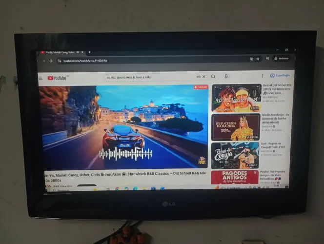 Vendo tv funcionando perfeitamente 32 polegadas LCD se vinher retira faço 250 no Olinda
