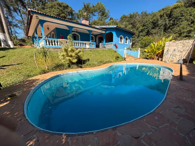 Chácara 5000 M2 , 3 suítes, piscina , área gourmet e muita natureza