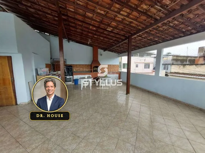 Casa Triplex Espaçosa com Suíte e Terraço em Piedade! M94F