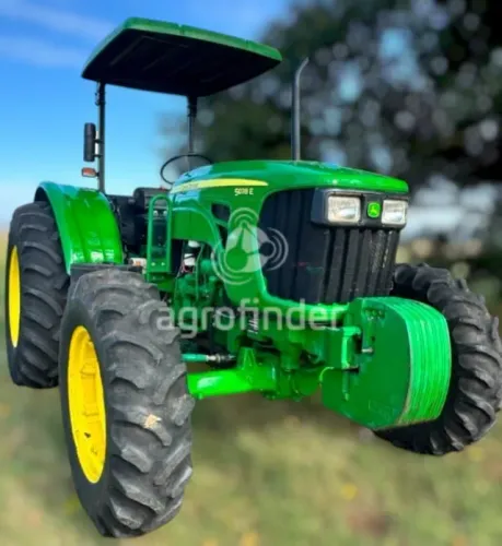 Trator John Deere 5078E ano 2018/19