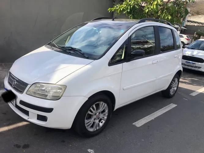 Fiat Idea ELX 1.4 MPI Fire Flex 8V 5P 2010