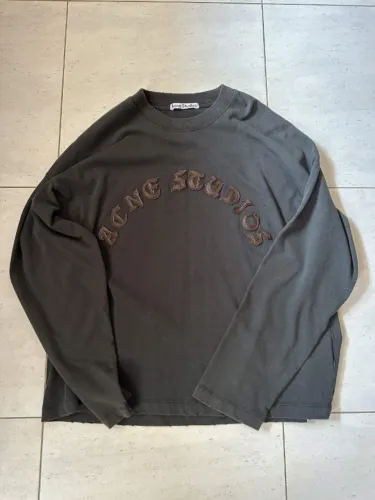Acne Studios Arch Logo Long Sleeve Dark Grey (tamanho S)