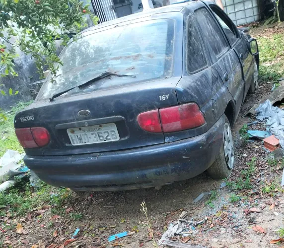 Ford Escort GLX 1.8i 16V 4P 1998