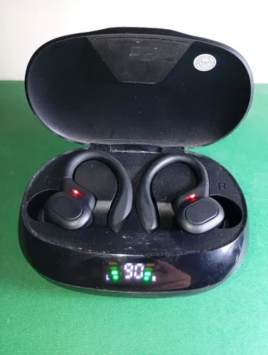 Fone de Ouvido Sem Fio (2 Meses De Uso)