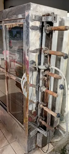 Máquina de Assar Frangos
