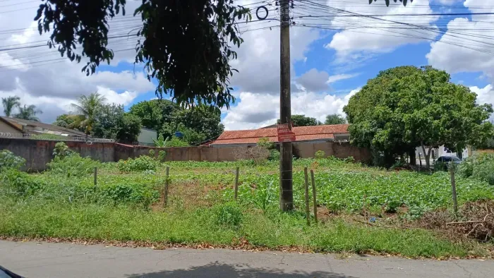 Jardim Presidente - Goiânia - GO Lote de Esquina