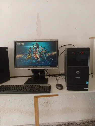 Vende se Pc completo core i5 3 geração 8gb memória HD 500gb trecado e mause monitor 19 pol