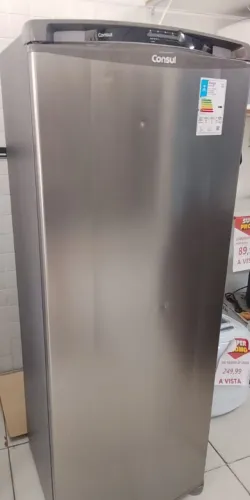 Pra buscar geladeira usada em bom estando estou vendendo porque vou mim mudar 