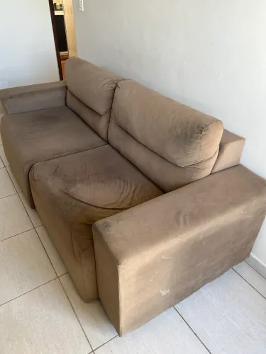 Sofá Retrátil 3 Lugares em Veludo Bege