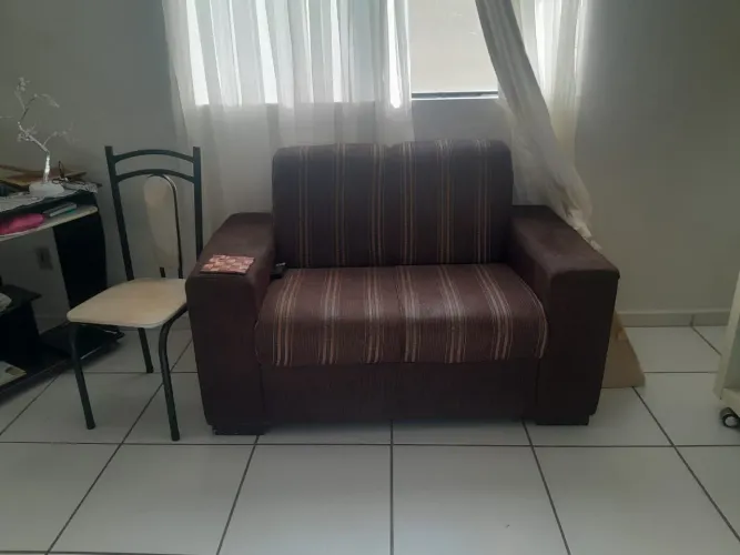 Sofá 2 lugares