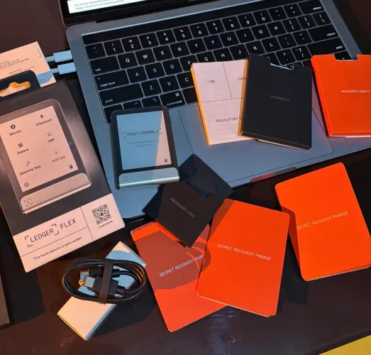 Ledger Flex - Carteira - Cold Wallet