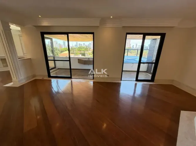 Cobertura para venda ou locação com 216m², 4 dormitórios e 3 vagas - No Brooklin