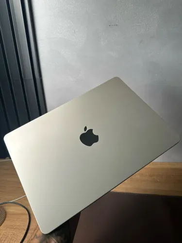 Macbook air m2