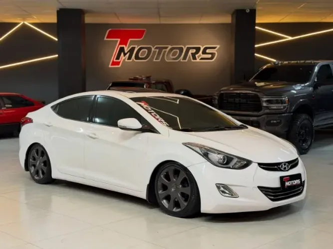 Hyundai Elantra GLS 1.8 16V Aut. 2013