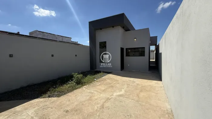 CASA À VENDA NO BAIRRO VILA ATLÂNTIDA MONTES CLAROS/MG