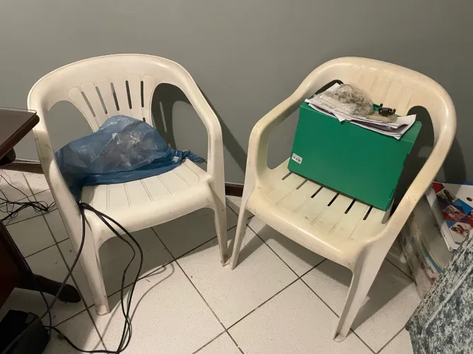 Vendo 6 cadeiras de piscina.