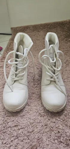 Bota cano curto Sapatinho de Luxo