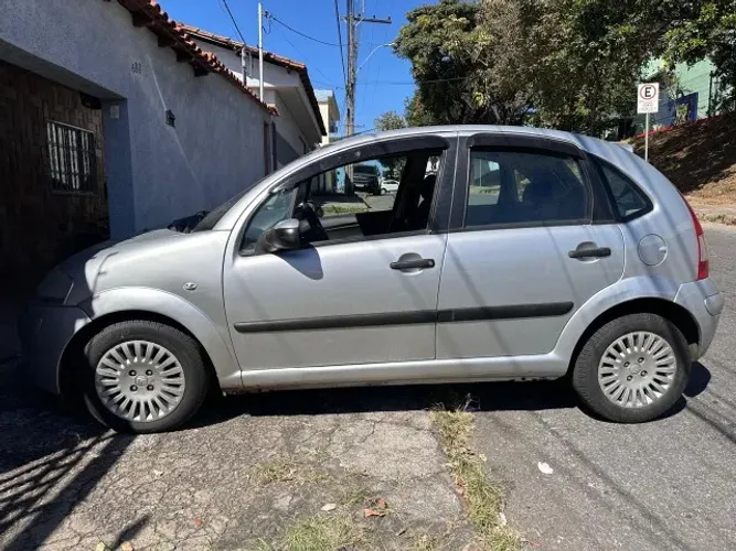 Citroen C3 GLX 1.4/ GLX Sonora 1.4 Flex 8V 5P 2011