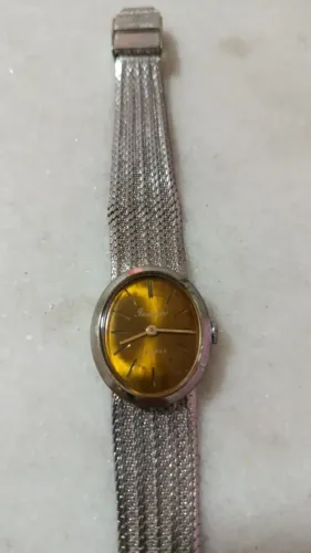 Relógio suíço Geneve a corda 17 jewels 