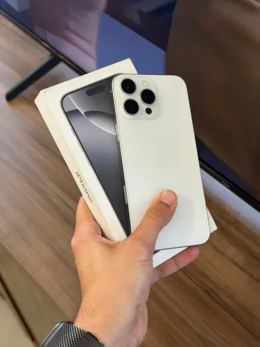 iPhone 16 Pro Max 256gb Titânio Branco Garantia