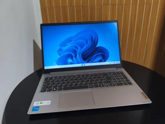 Notebook Lenovo ideapad 1 Intel core i3 12° geração | SSD 256GB | conservado