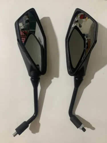 Retrovisor Kawasaki Z900. Ano 2023.