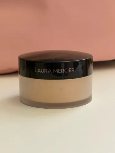 Pó Laura Mercier