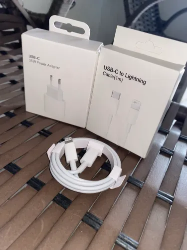 Carregador iPhone primeira linha