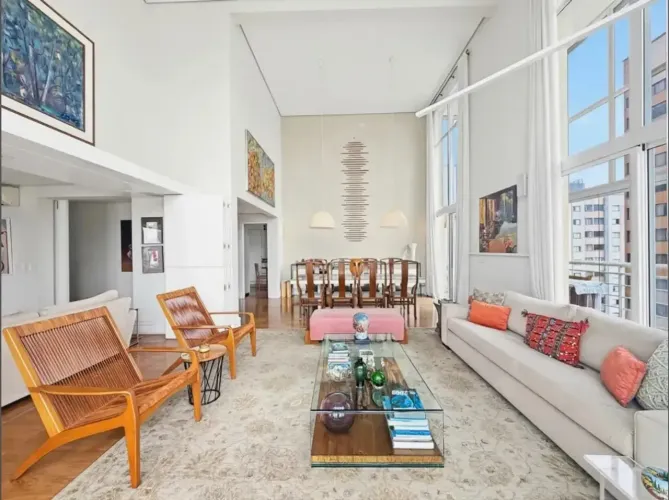 Apartamento para venda em Moema com 4 quartos, sendo 4 suítes, 300m²
