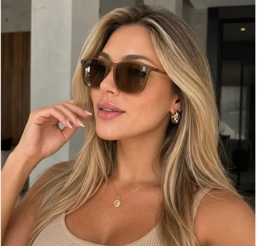 Óculos de Sol Elegante Marrom Fosco UV400 com Estojo
