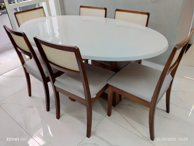 Mesa de jantar madeira