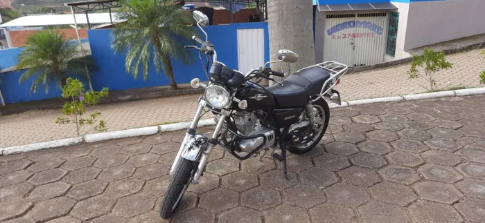 Suzuki intruder 2013 apenas 17500km raridade