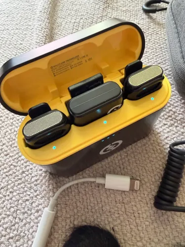 Microfone Sem Fio Hollyland LARK M1 Duo (2 TX + 1 RX + Case de Recarga)