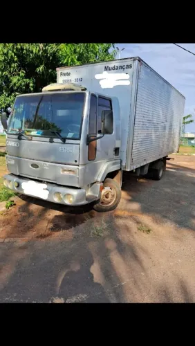 Ford Cargo 815 interculado 