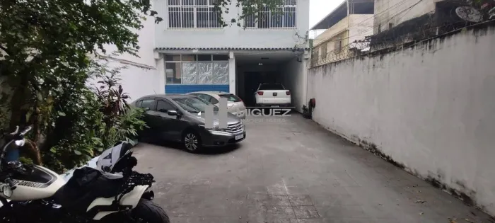 Prédio a venda com 3 andares na Rua Maxwell ( Vila Isabel) - 406 m² - Código19668