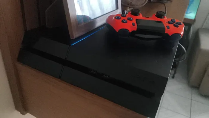 Ps4 desbloqueado FAT  troco 