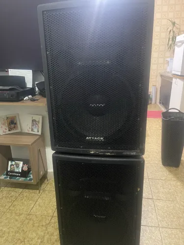 Caixas Profissionais Attack MP504TI Ativas - Par Completo