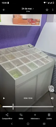 Self service açaí com armário para mantimentos
