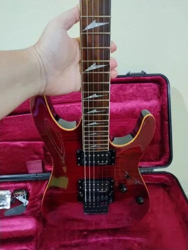 Guitarra Condor KX-FM