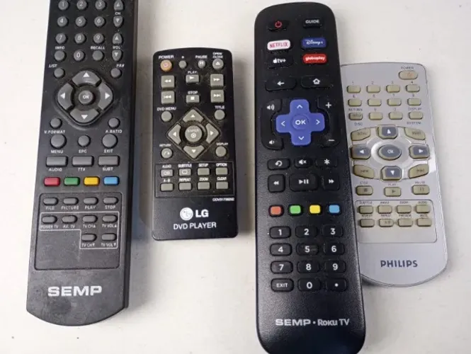 Kit Lote 4 Controles Remotos (Semp Conversor + LG DVD + Semp Roku TV + Philips)