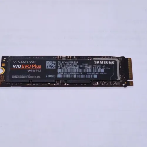 SSD NVME 250 GB - 970 EVO Plus NVMe - M.2 - Samsung + Dissipador Bykski