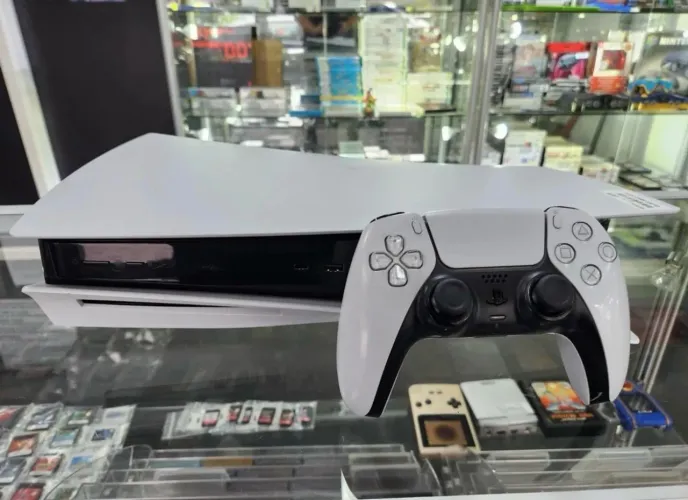 PlayStation 5 PS5 em Ótimo Estado + Controle Original