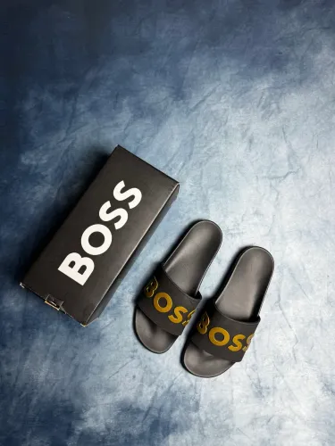 Slide Hugo Boss Preto Logo Dourada
