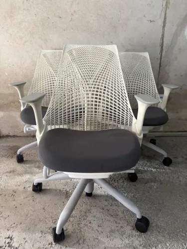 Cadeira Herman Miller Sayl Branca