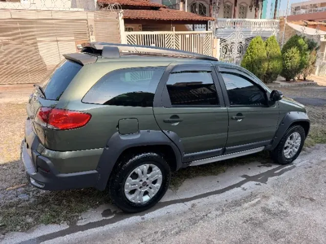 Fiat Palio Weekend Adventure Locker 1.8 Flex 2010